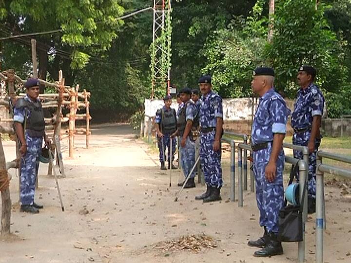 अनूठा विरोध: 20 हजार वोटर, 70 पदों पर चुनाव और एक भी उम्मीदवार नहीं