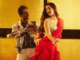 फिल्म 'मोतीचूर चकनाचूर' का नया गाना हुआ रिलीज, Song में सनी लियोन भूली अपने डांस स्टेप्स Movie 'Motichur Chaknachur' New song released, Sunny Leone forget her Dance Steps in the Song फिल्म 'मोतीचूर चकनाचूर' का नया गाना हुआ रिलीज, Song में सनी लियोन भूली अपने डांस स्टेप्स