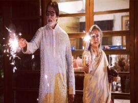 Bollywood stars arrive at Amitabh Bachchan's Diwali party, Tara Sutaria poses with Adar Jain Amitabh Bachchan की दिवाली पार्टी में पहुंचे Bollywood Stars, तारा सुतारिया आदर जैन के साथ पोज देती आई नजर